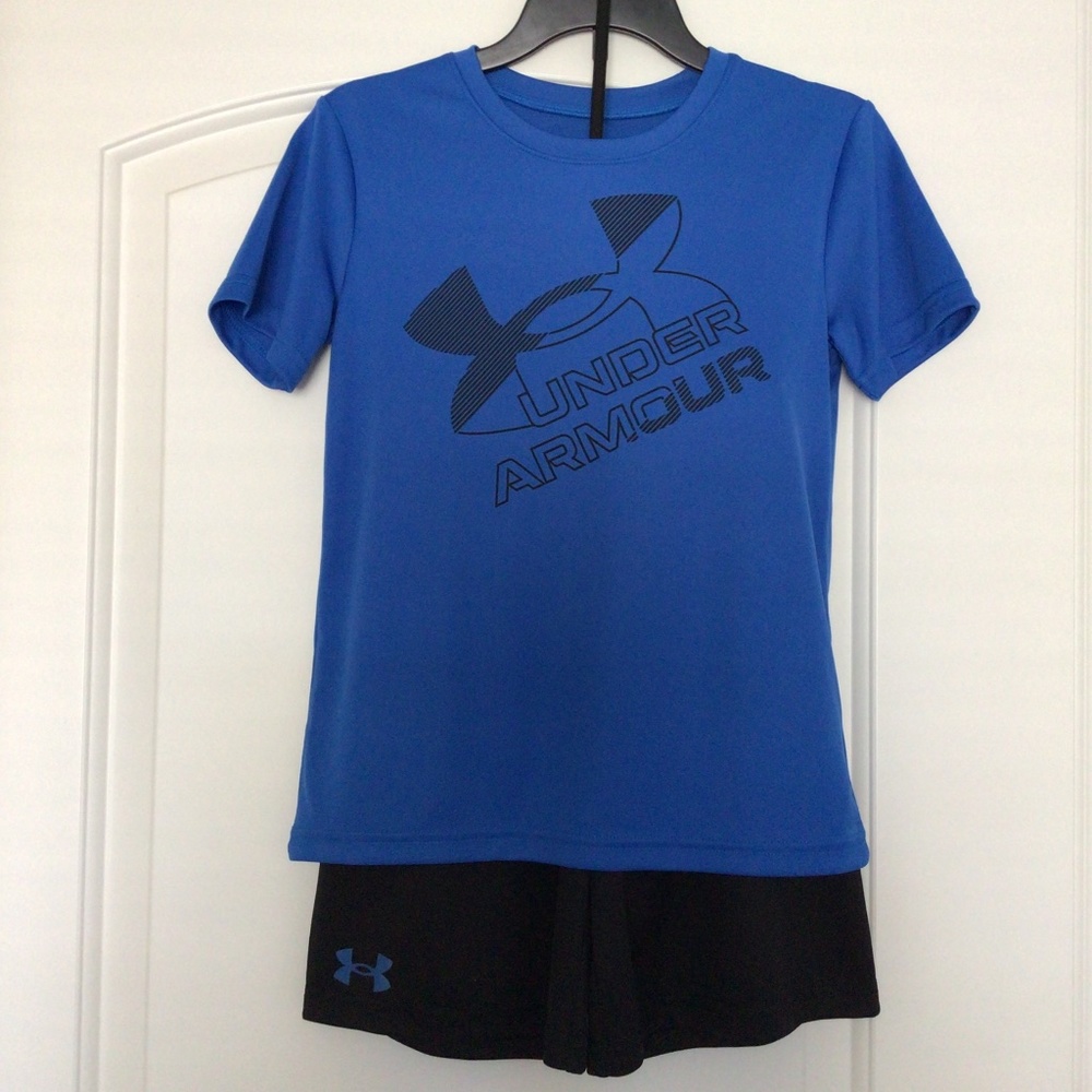 Under Armour Victory Blue 2 Piece Set Boys Size 7